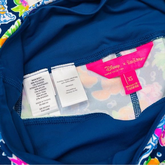 XS Disney X Lilly Pulitzer Weekender High Rise Midi Leggings, Lilly Loves Disney - Picture 7 of 9